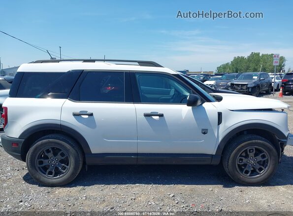 3FMCR9B60RRF62644 2024 FORD BRONCO SPORT White Սալոնի 360 աստիճան տեսք