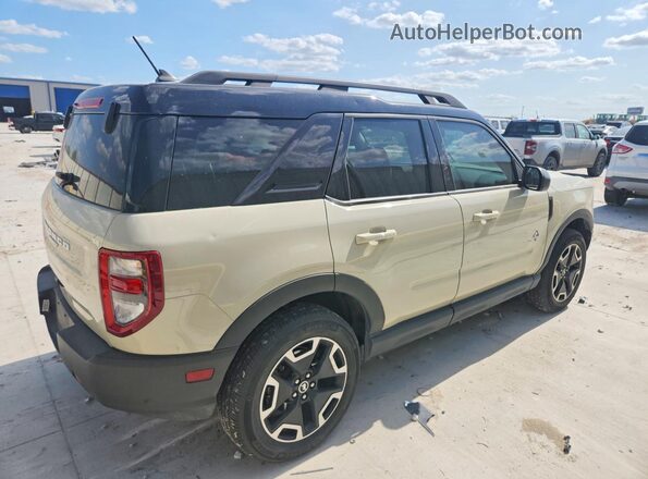 3FMCR9C65RRE83484 2024 FORD BRONCO Cream Tył prawy