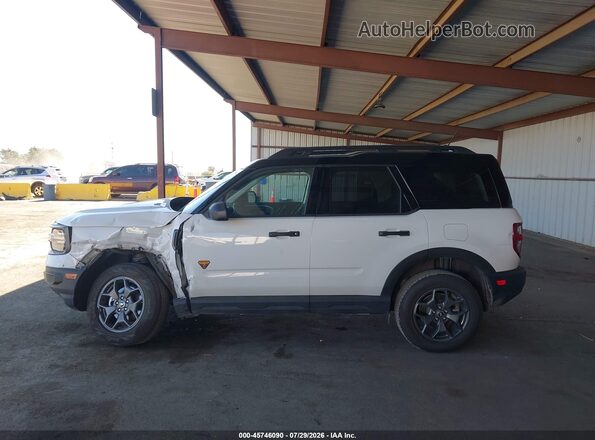 3FMCR9D9XMRA62782 2021 FORD BRONCO SPORT White Widok wnętrza 360 stopni