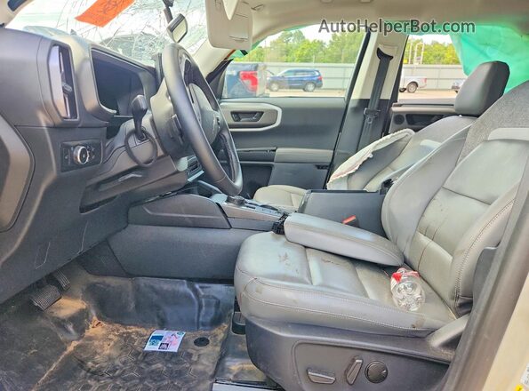 3FMCR9DA5SRF02222 2025 FORD BRONCO Cream Front interior view