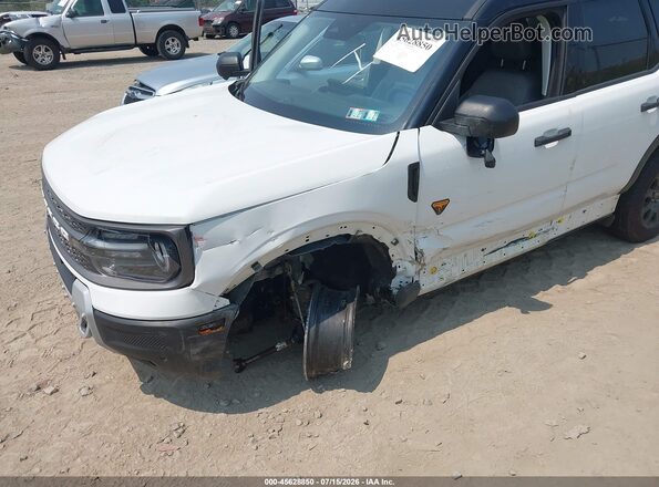 3FMCR9DAXSRE01077 2025 FORD BRONCO SPORT White Vista frontal