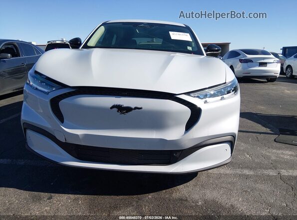 3FMTK1R46PMA87232 2023 FORD MUSTANG MACH-E White Սարքավորումների վահանակի տեսք