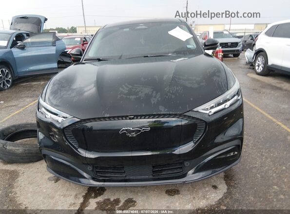 3FMTK1R48PMA77382 2023 FORD MUSTANG MACH-E Black ხელსაწყოთა პანელის ხედი