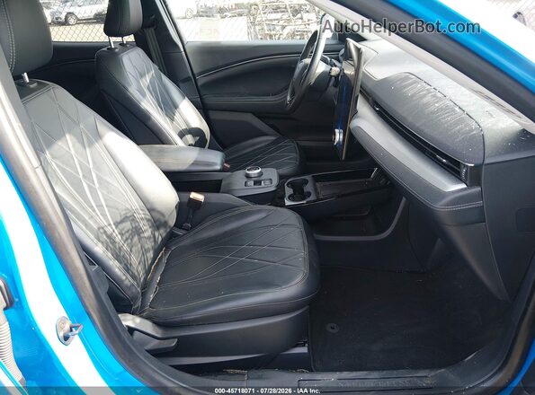 3FMTK1RMXPMA15286 2023 FORD MUSTANG MACH-E Синий Вид салона спереди