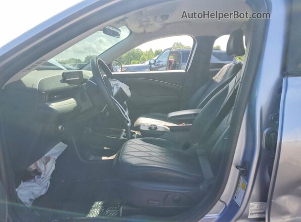 3FMTK1SS6NMA24685 2022 FORD MUSTANG Silver Вид салону спереду