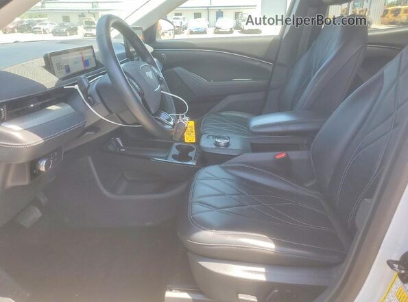 3FMTK1SS8MMA36108 2021 FORD MUSTANG Silver Widok wnętrza z przodu