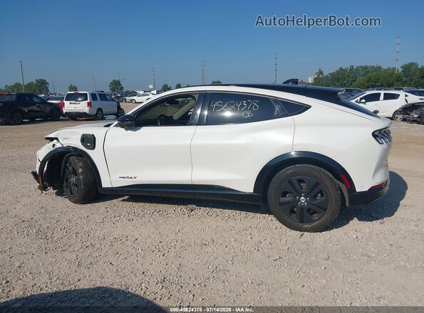 3FMTK2R78MMA30137 2021 FORD MUSTANG MACH-E Белый 