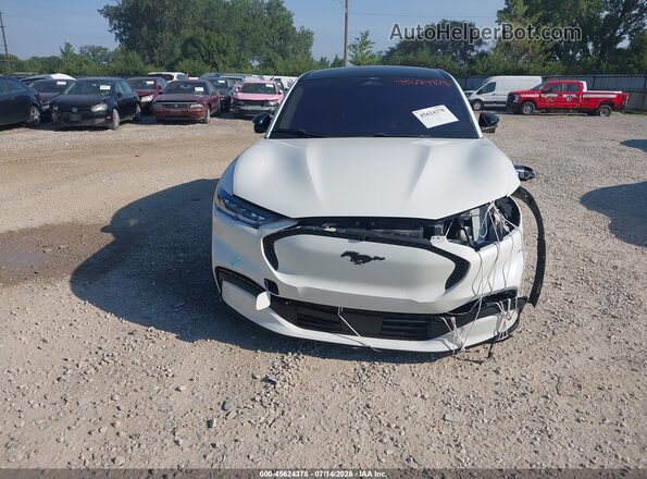 3FMTK2R78MMA30137 2021 FORD MUSTANG MACH-E Белый Вид задней части салона
