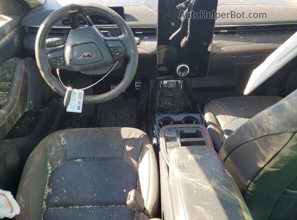 3FMTK3R72SMA17290 2025 FORD MUSTANG Beige Dashboard view