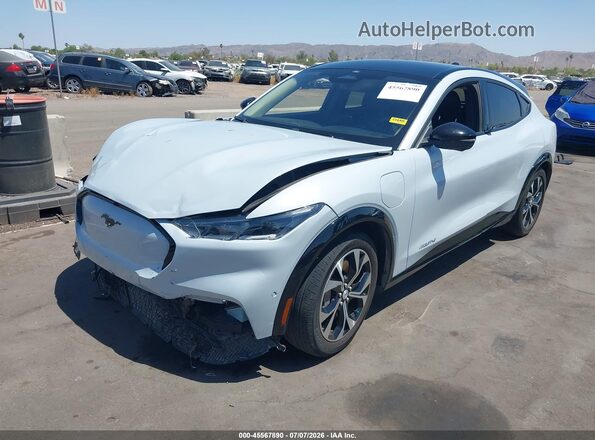 3FMTK3RM2PMA39920 2023 FORD MUSTANG MACH-E Silver Առջևի ձախ երեք քառորդ տեսարան