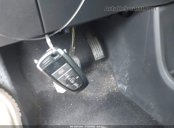 3FMTK3SU0RMA11479 2024 FORD MUSTANG MACH-E Blue Widok deski rozdzielczej