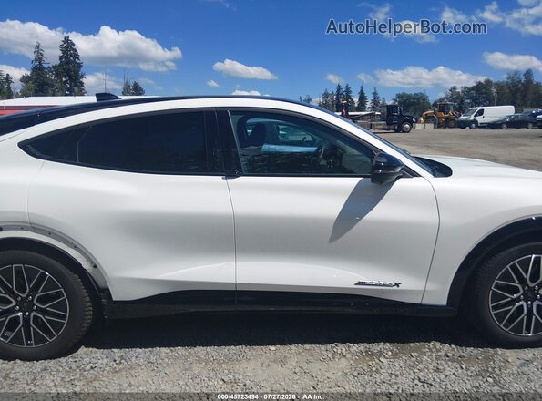 3FMTK3SU7RMA05260 2024 FORD MUSTANG MACH-E White სალონის 360-გრადუსიანი ხედი