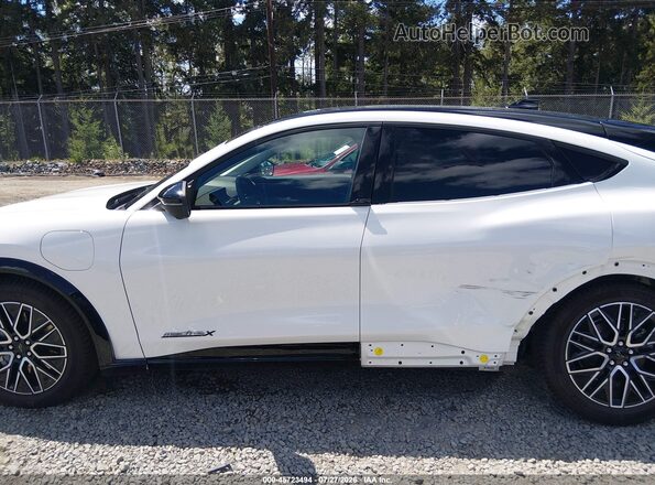 3FMTK3SU7RMA05260 2024 FORD MUSTANG MACH-E White 