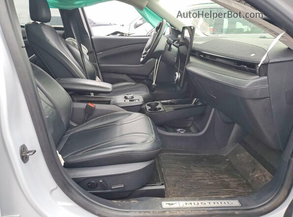 3FMTK3SU9NMA47102 2022 FORD MUSTANG White Vista interior delantera