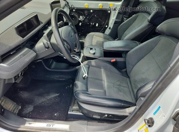 3FMTK4SX3PMA16172 2023 FORD MUSTANG Silver Вид салону спереду