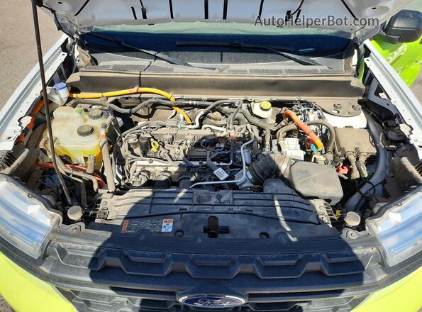 3FTTW8A32RRA04390 2024 FORD MAVERICK Two Tone უკანა სალონის ხედი