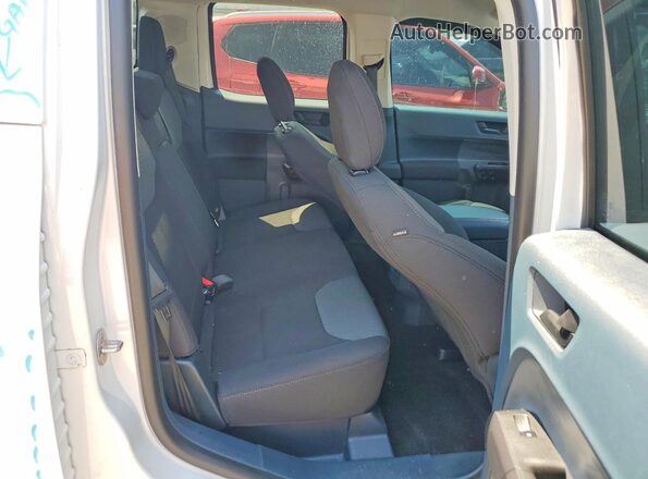 3FTTW8A36RRA77875 2024 FORD MAVERICK White Vista de los asientos traseros