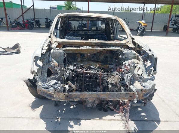 3FTTW8E32PRB01533 2023 FORD MAVERICK White Widok z przodu