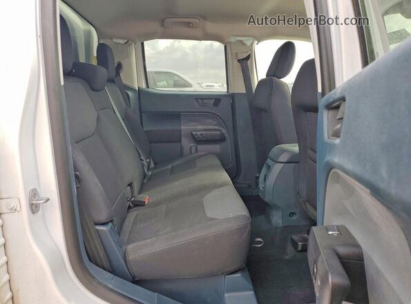 3FTTW8F94PRA73673 2023 FORD MAVERICK White Widok wnętrza z tyłu
