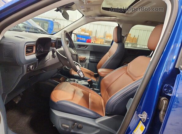 3FTTW8M34RRA35894 2024 FORD MAVERICK Blue Front interior view