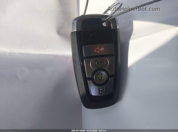 3FTTW8S34SRB28505 2025 FORD MAVERICK Red Widok deski rozdzielczej