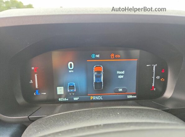3FTTW8S39TRA82476 2026 FORD MAVERICK Red ხელსაწყოთა პანელის ხედი