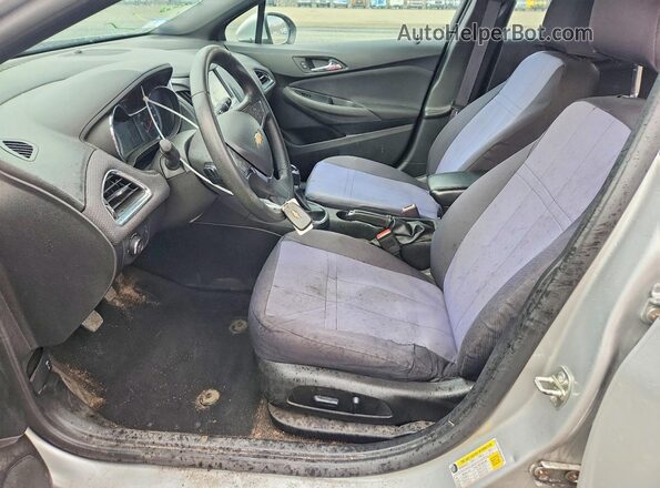 3G1BD6SM8HS584998 2017 CHEVROLET CRUZE Silver Front interior view