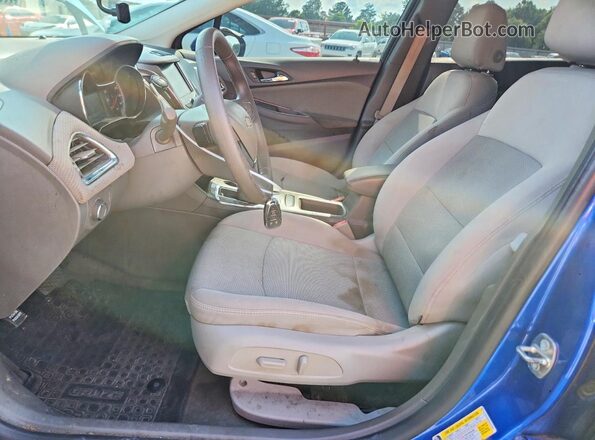 3G1BE5SM3HS522903 2017 CHEVROLET CRUZE Blue Front interior view