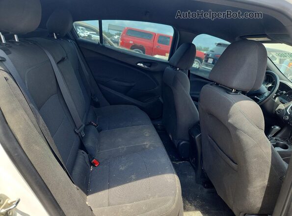 3G1BE6SM2JS651467 2018 CHEVROLET CRUZE White Հետևի նստատեղերի տեսք