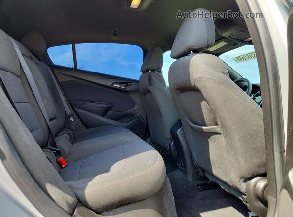 3G1BE6SM3JS649338 2018 CHEVROLET CRUZE Silver Հետևի նստատեղերի տեսք