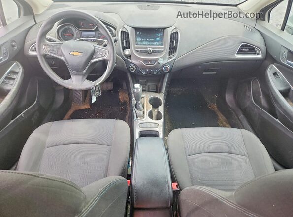 3G1BE6SM5JS599347 2018 CHEVROLET CRUZE Silver Առջևի վահանակի տեսք