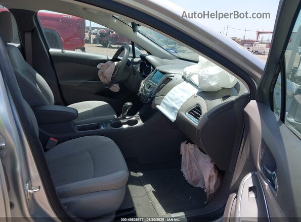 3G1BE6SM6JS653805 2018 CHEVROLET CRUZE Silver Вид салону спереду