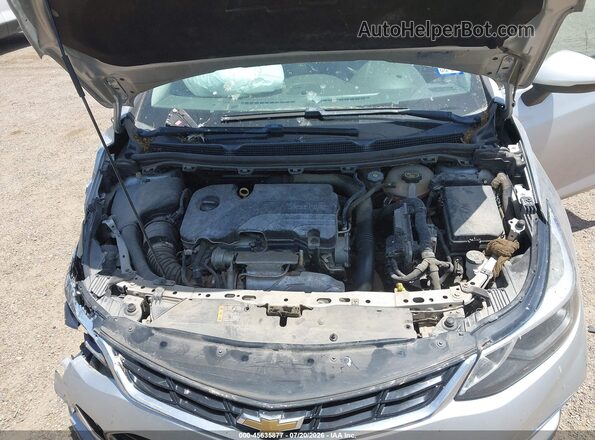 3G1BE6SM6JS653805 2018 CHEVROLET CRUZE Silver Вид ззаду
