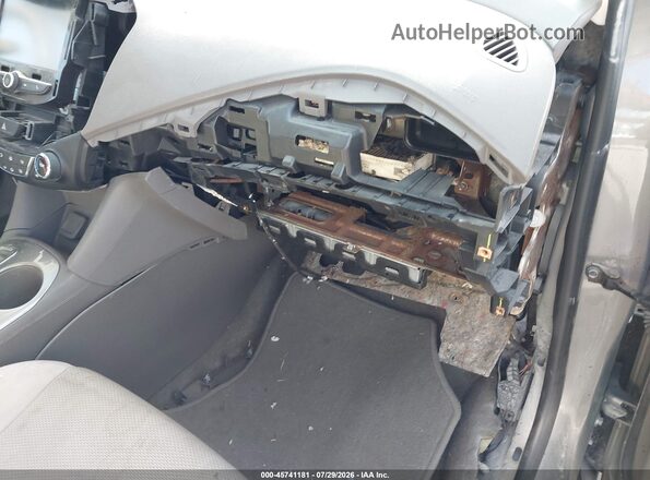3G1BE6SM7HS533103 2017 CHEVROLET CRUZE Золотой 