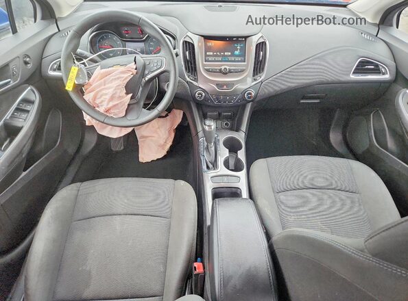 3G1BE6SM7HS611332 2017 CHEVROLET CRUZE Синий Вид панели приборов