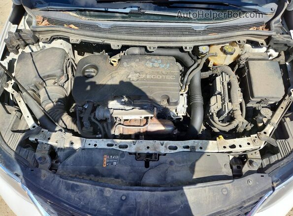 3G1BE6SM8JS628095 2018 CHEVROLET CRUZE White Vista del compartimento del motor