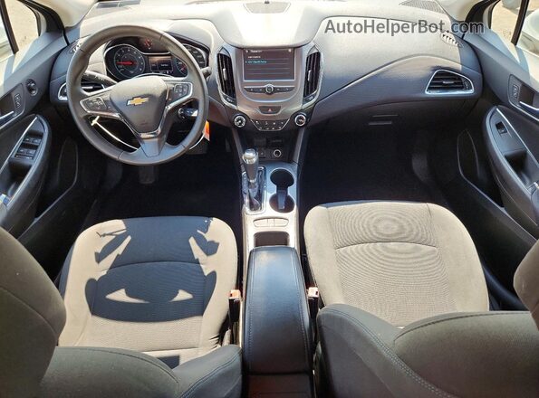 3G1BE6SM8JS651313 2018 CHEVROLET CRUZE White Widok deski rozdzielczej