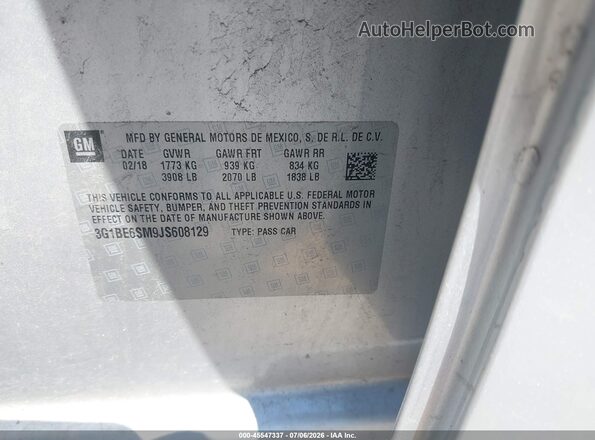 3G1BE6SM9JS608129 2018 CHEVROLET CRUZE Silver Engine compartment view