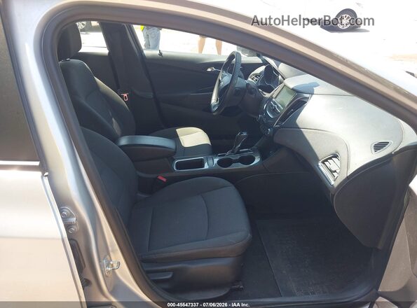 3G1BE6SM9JS608129 2018 CHEVROLET CRUZE Silver Front interior view