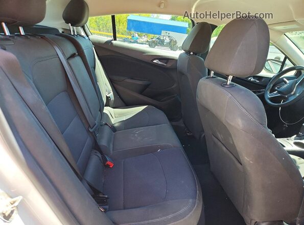 3G1BE6SMXJS546286 2018 CHEVROLET CRUZE White Rear interior view