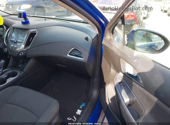 3G1BE6SMXJS596718 2018 CHEVROLET CRUZE Blue Widok wnętrza z przodu
