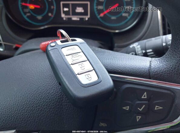 3G1BE6SMXJS654553 2018 CHEVROLET CRUZE Gray Вид панелі приладів