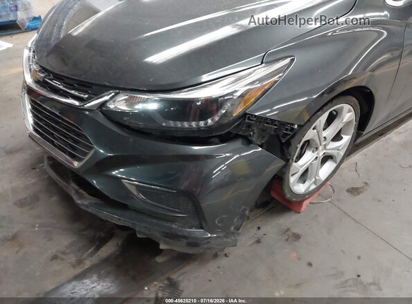 3G1BF6SM6JS617111 2018 CHEVROLET CRUZE Gray Widok z przodu