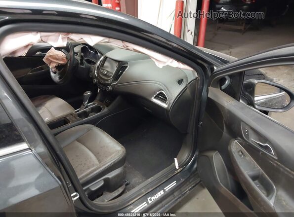 3G1BF6SM6JS617111 2018 CHEVROLET CRUZE Gray Widok wnętrza z przodu
