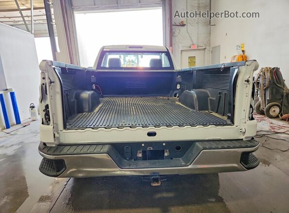 3GCNAAED2SG374368 2025 CHEVROLET SILVERADO White Հետևի տեսք