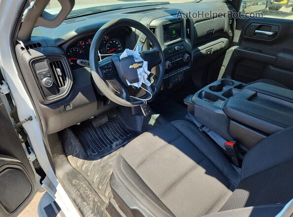 3GCNAAED8RG348531 2024 CHEVROLET SILVERADO White Вид панелі приладів