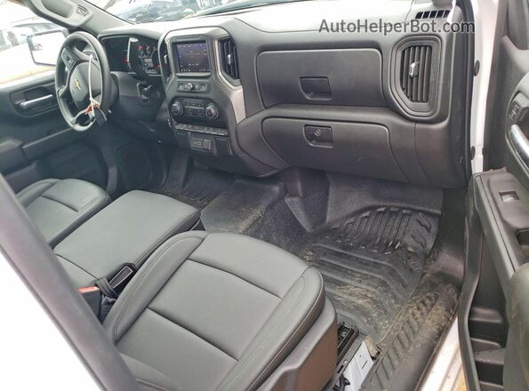 3GCNAAEK2TG233543 2026 CHEVROLET SILVERADO White Widok deski rozdzielczej
