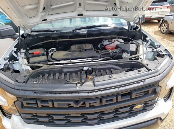 3GCNAAEK2TG233543 2026 CHEVROLET SILVERADO White Widok wnętrza z tyłu