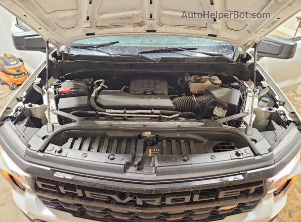 3GCNAAEKXPG360322 2023 CHEVROLET SILVERADO White Rear interior view