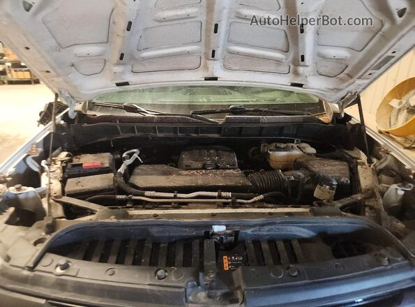 3GCPAAEK2PG243990 2023 CHEVROLET SILVERADO White Widok wnętrza z tyłu